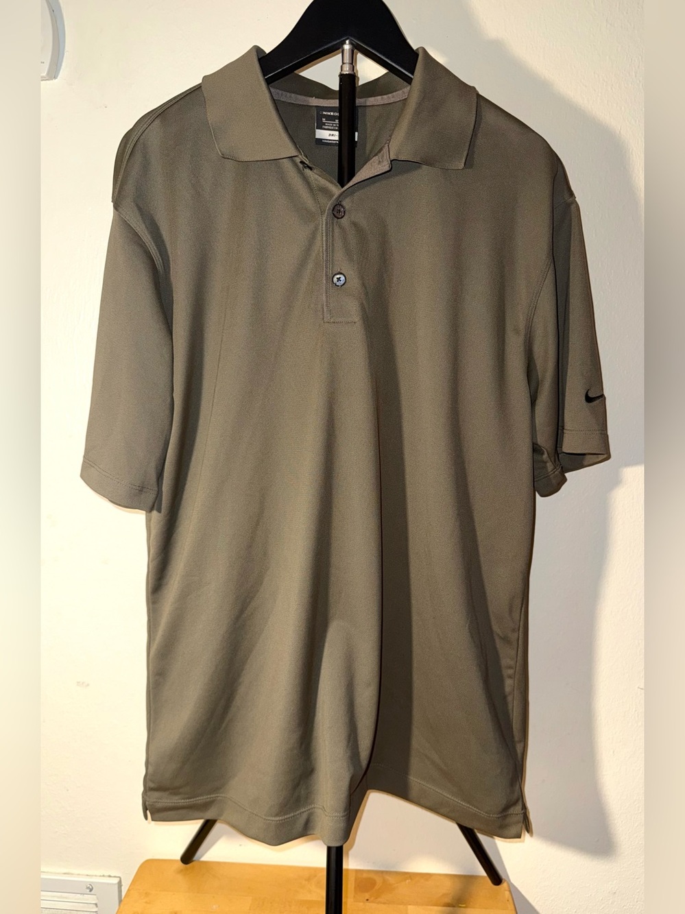 Nike Golf Dri-Fit polo, size M, EUC